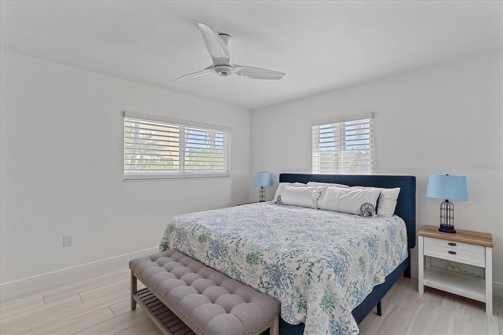 Active With Contract: $1,795,000 (3 beds, 2 baths, 1949 Square Feet)