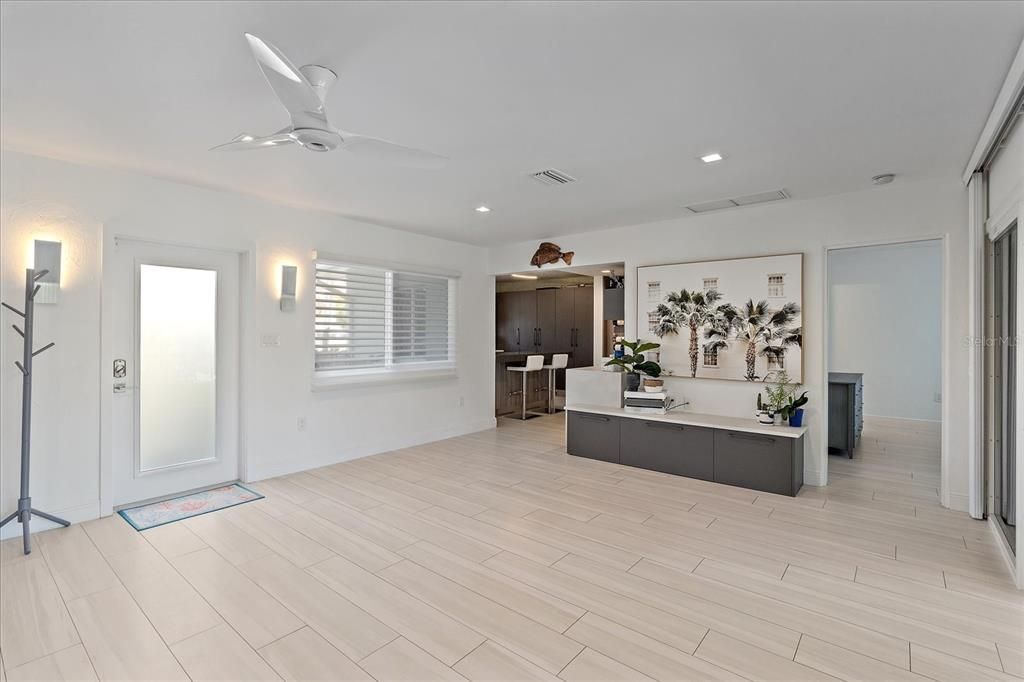 Active With Contract: $1,795,000 (3 beds, 2 baths, 1949 Square Feet)