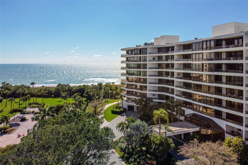 Recently Sold: $4,750,000 (3 beds, 3 baths, 3115 Square Feet)