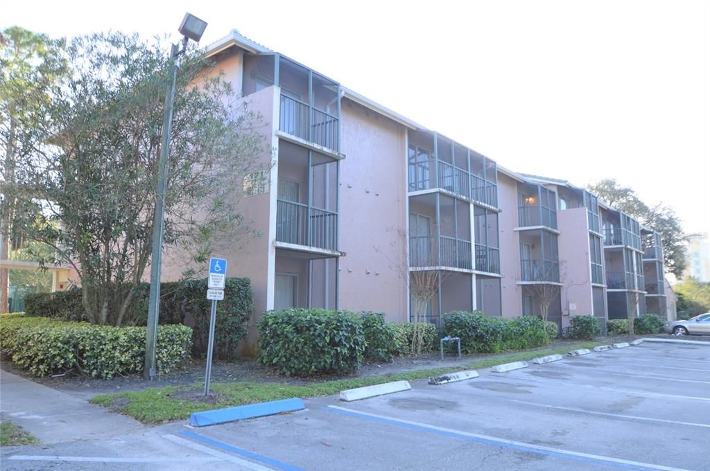 Recently Sold: $114,000 (1 beds, 1 baths, 496 Square Feet)