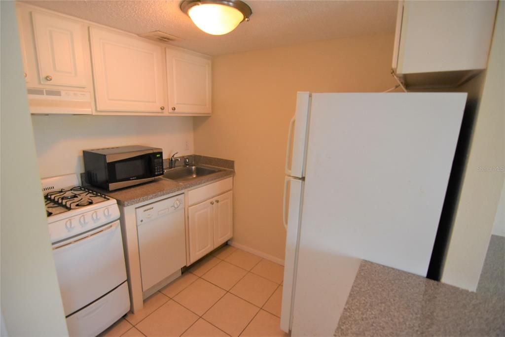 Recently Sold: $114,000 (1 beds, 1 baths, 496 Square Feet)