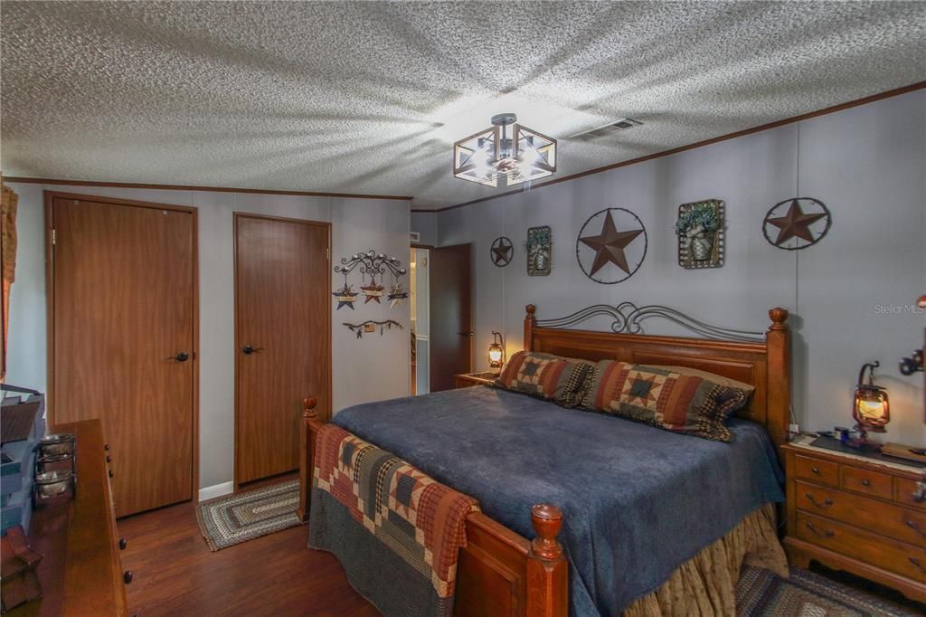 Vendido Recientemente: $222,000 (3 camas, 2 baños, 1620 Pies cuadrados)