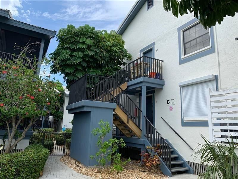 Recently Sold: $1,375,000 (3 beds, 2 baths, 1388 Square Feet)