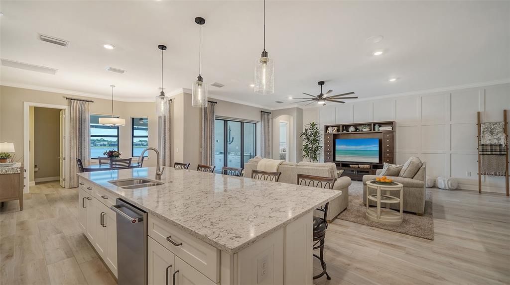 Active With Contract: $1,995,000 (5 beds, 4 baths, 4452 Square Feet)