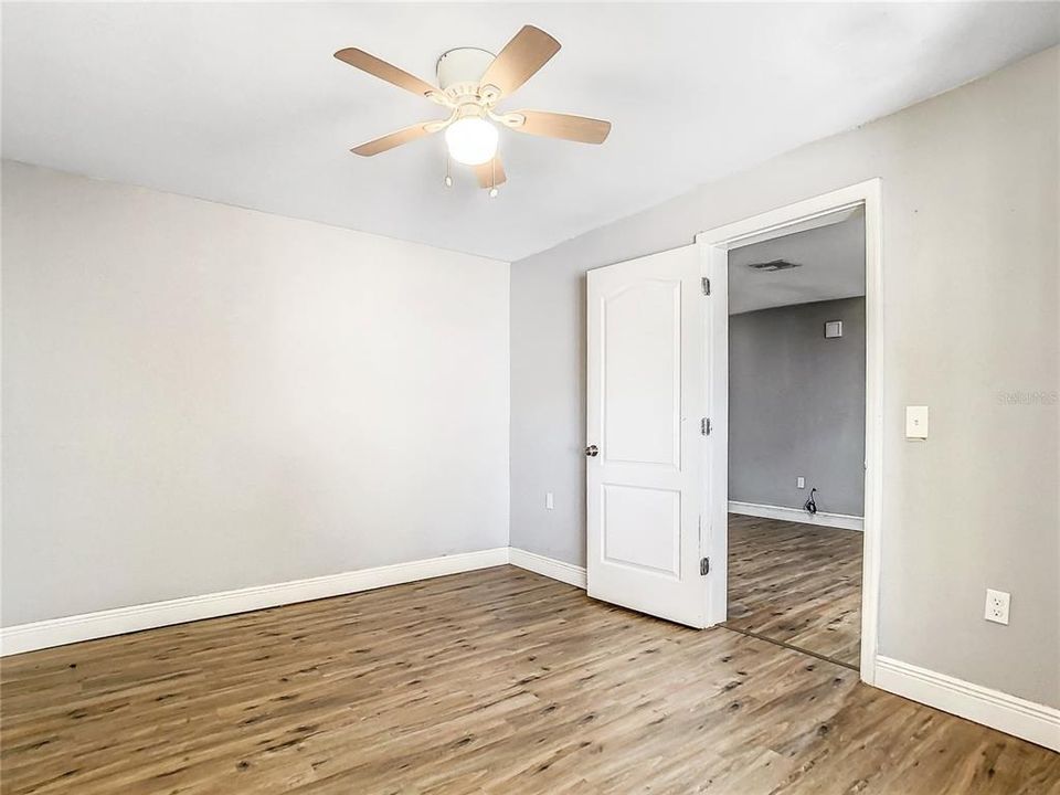 For Sale: $270,000 (3 beds, 2 baths, 1206 Square Feet)