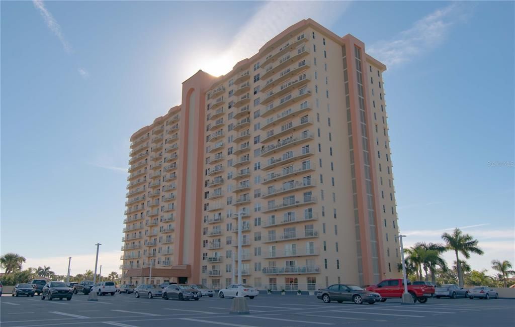 Recently Sold: $249,995 (1 beds, 1 baths, 745 Square Feet)