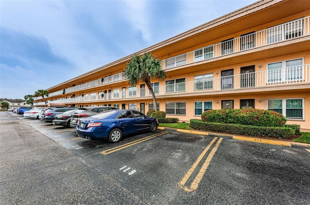 Recently Sold: $212,000 (2 beds, 2 baths, 1345 Square Feet)