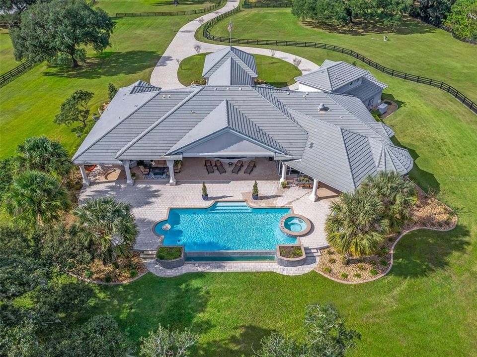 Recently Sold: $4,875,000 (6 beds, 6 baths, 5457 Square Feet)