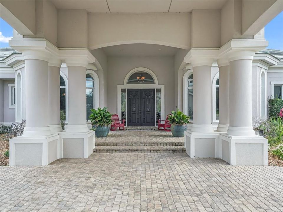 Recently Sold: $4,875,000 (6 beds, 6 baths, 5457 Square Feet)