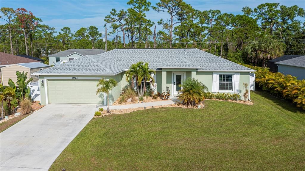 Immaculate 2020 built Snyder home!