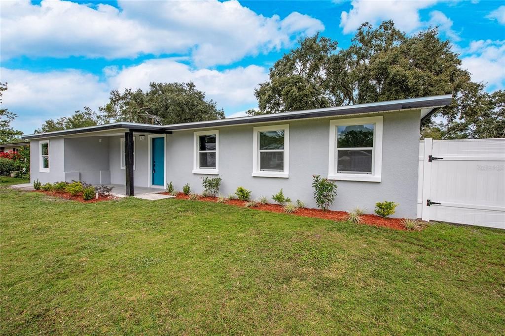 Recently Sold: $280,000 (4 beds, 2 baths, 1380 Square Feet)