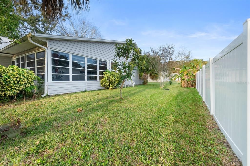 Active With Contract: $319,900 (3 beds, 2 baths, 1517 Square Feet)