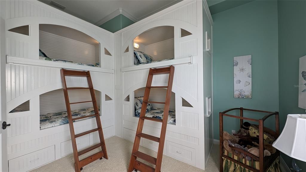 Kids' room bunks