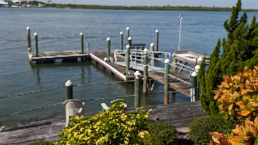 Floating Dock, fixed dock with cleaning station