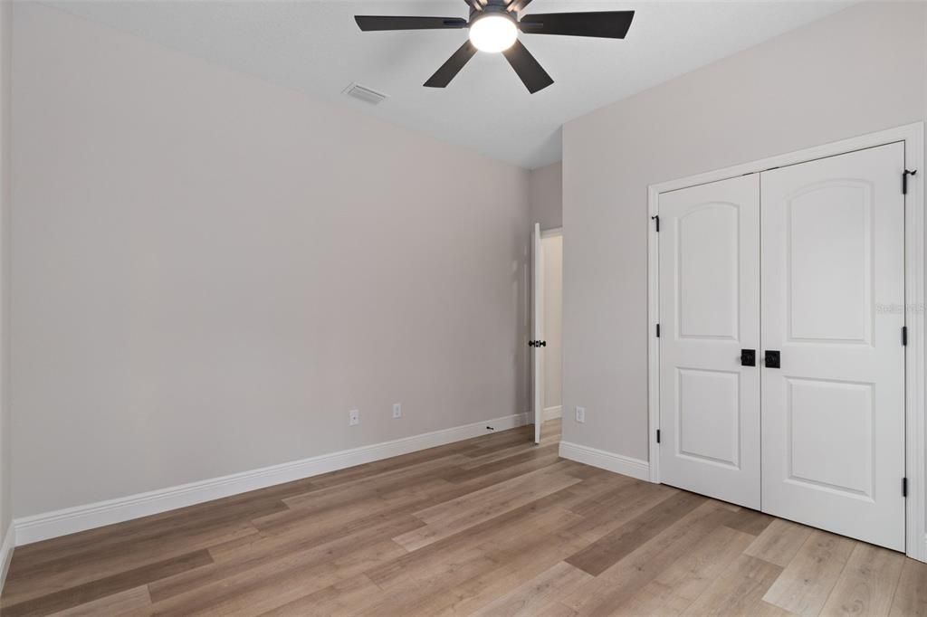 Active With Contract: $368,500 (3 beds, 2 baths, 1729 Square Feet)