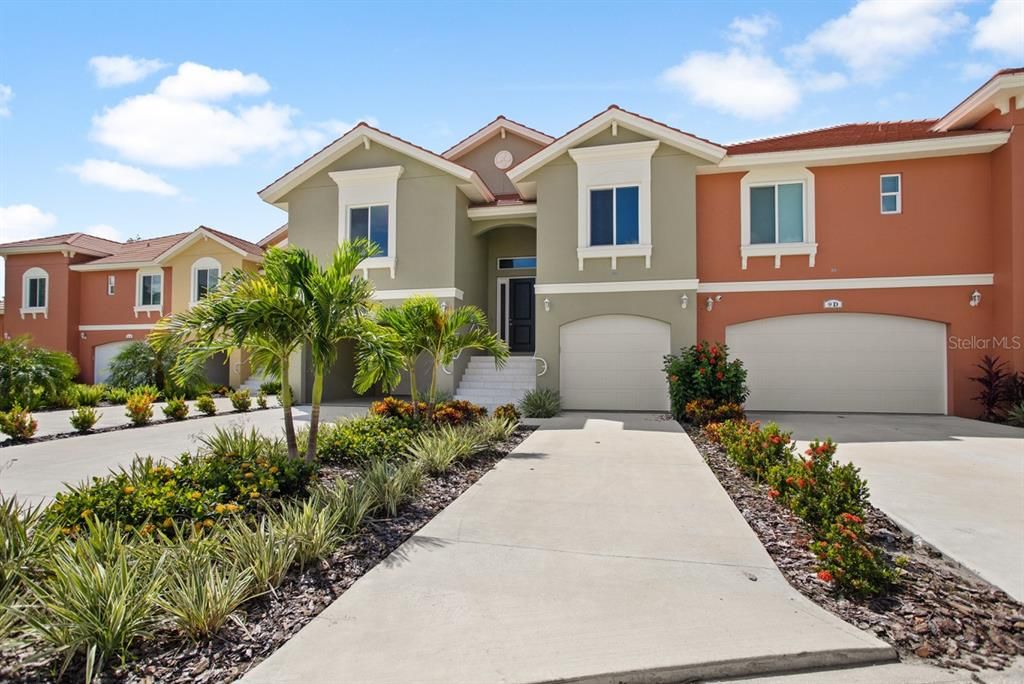 Recently Sold: $1,650,000 (3 beds, 2 baths, 2334 Square Feet)