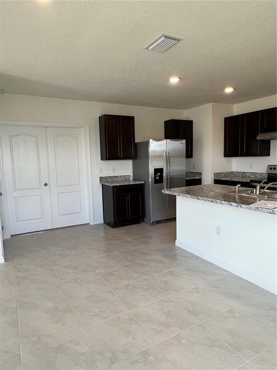 Active With Contract: $2,100 (3 beds, 2 baths, 1625 Square Feet)