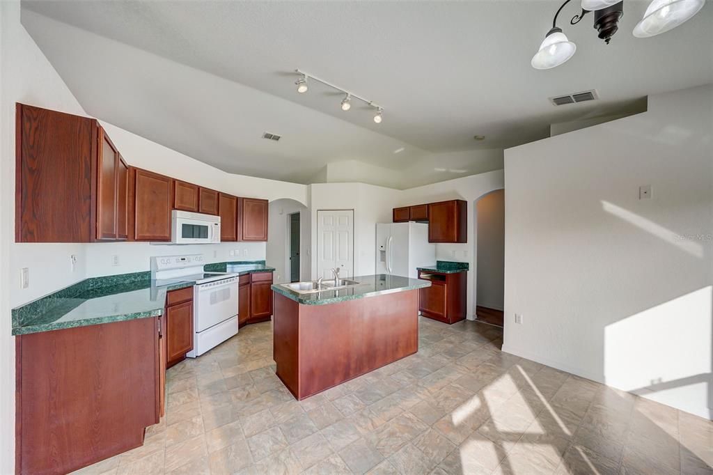 Active With Contract: $490,000 (3 beds, 2 baths, 1502 Square Feet)