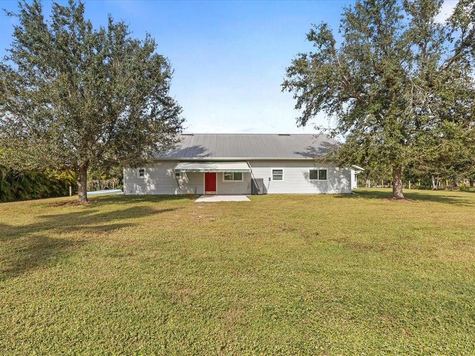 For Sale: $795,000 (3 beds, 3 baths, 2346 Square Feet)