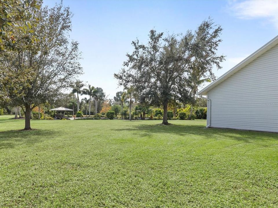 For Sale: $795,000 (3 beds, 3 baths, 2346 Square Feet)