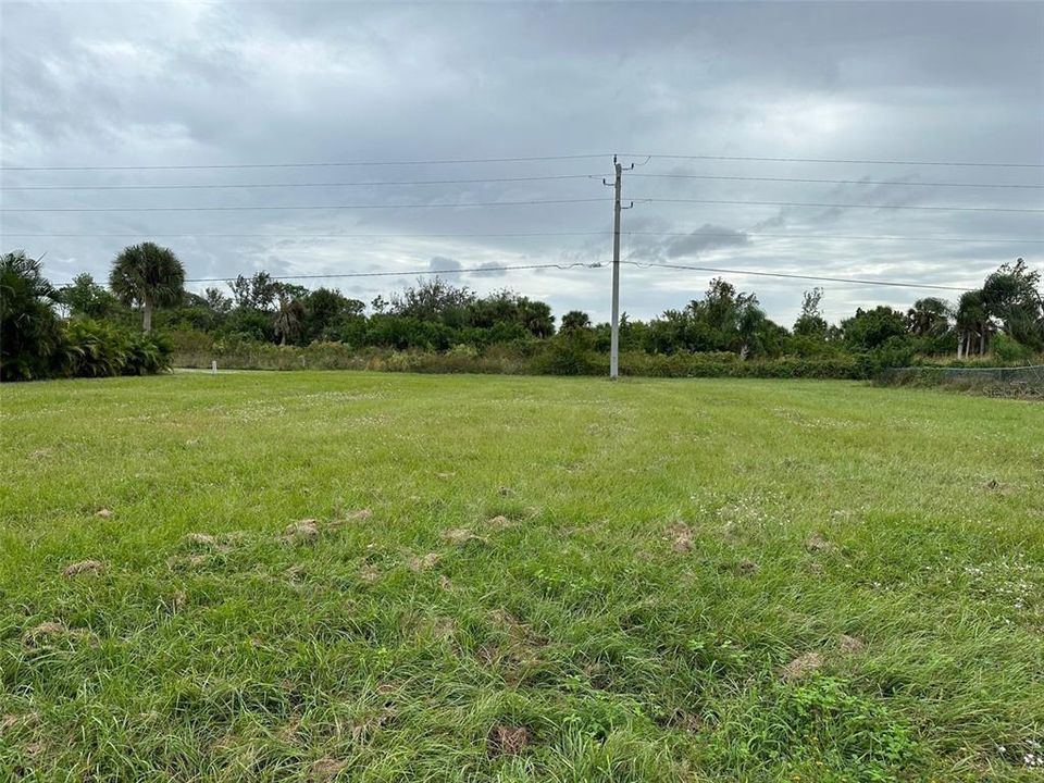 待售: $29,900 (0.30 acres)