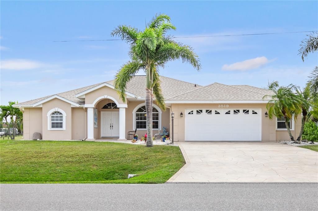 Recently Sold: $649,900 (3 beds, 2 baths, 2264 Square Feet)