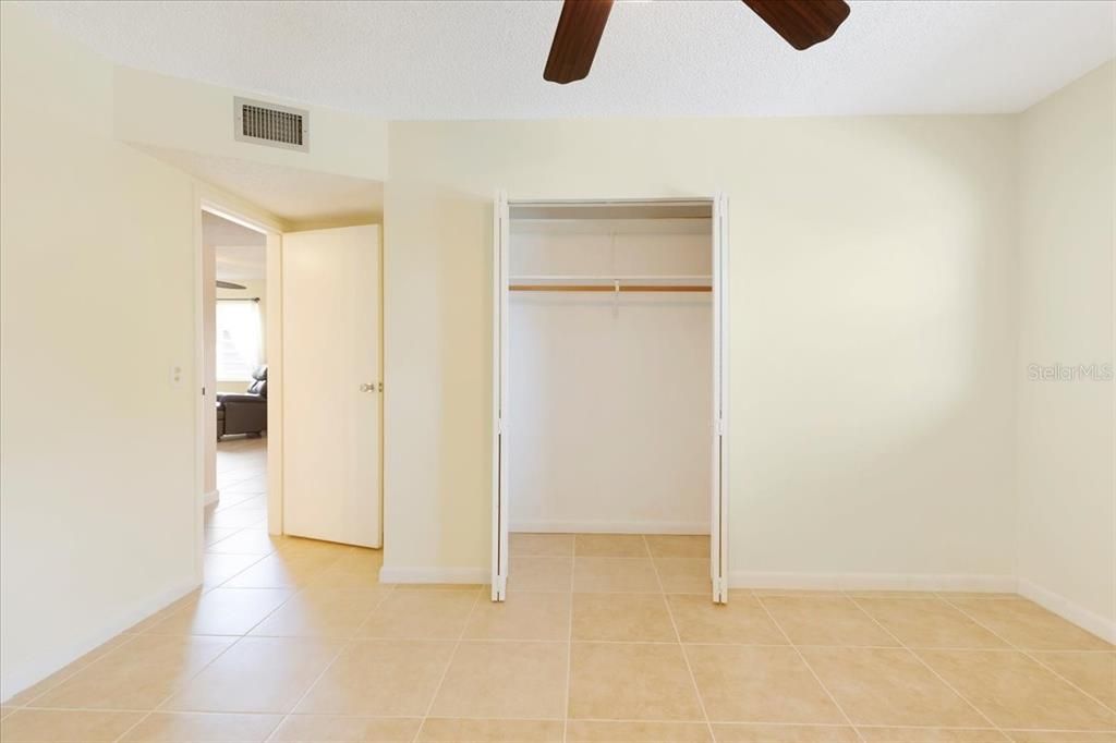 Active With Contract: $149,900 (2 beds, 2 baths, 1134 Square Feet)