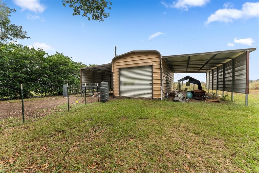 Metal Barn with 2 carports