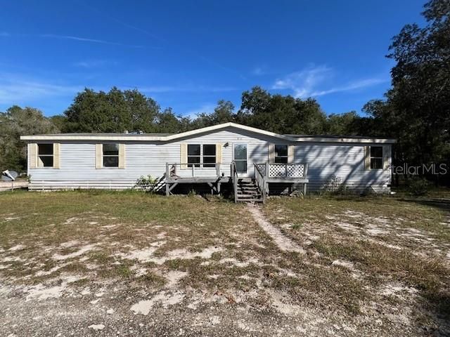 Recently Sold: $112,000 (3 beds, 2 baths, 1716 Square Feet)