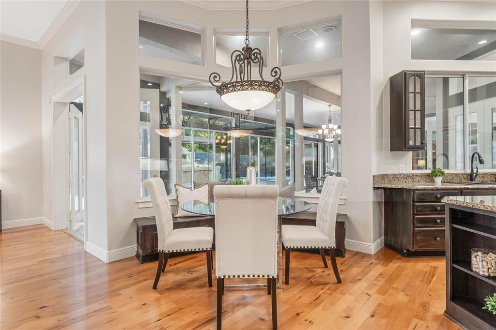 Recently Sold: $1,075,000 (5 beds, 4 baths, 5259 Square Feet)