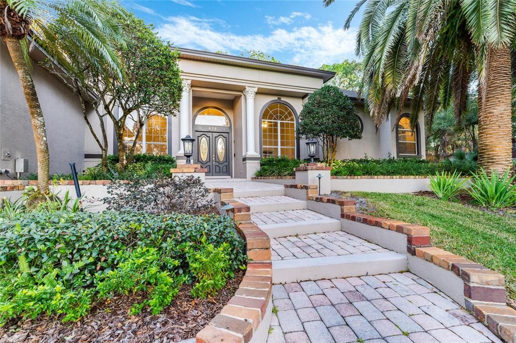 Recently Sold: $1,075,000 (5 beds, 4 baths, 5259 Square Feet)