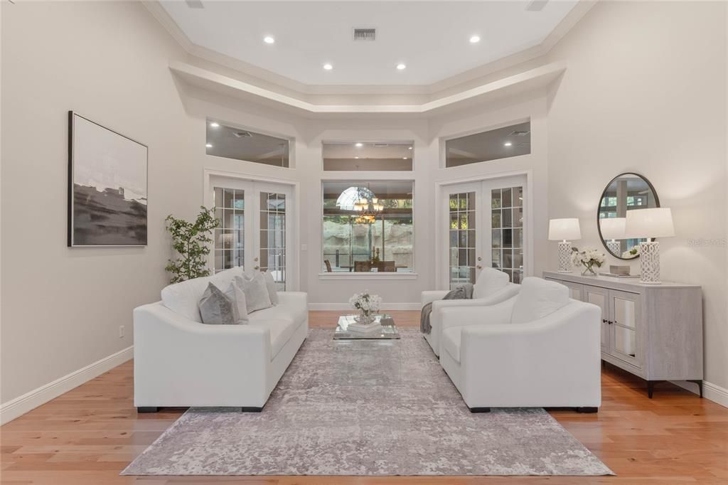 Recently Sold: $1,075,000 (5 beds, 4 baths, 5259 Square Feet)