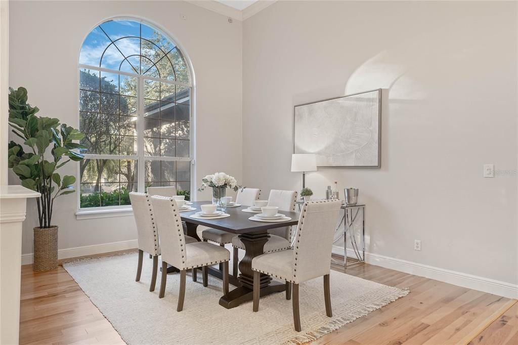 Recently Sold: $1,075,000 (5 beds, 4 baths, 5259 Square Feet)