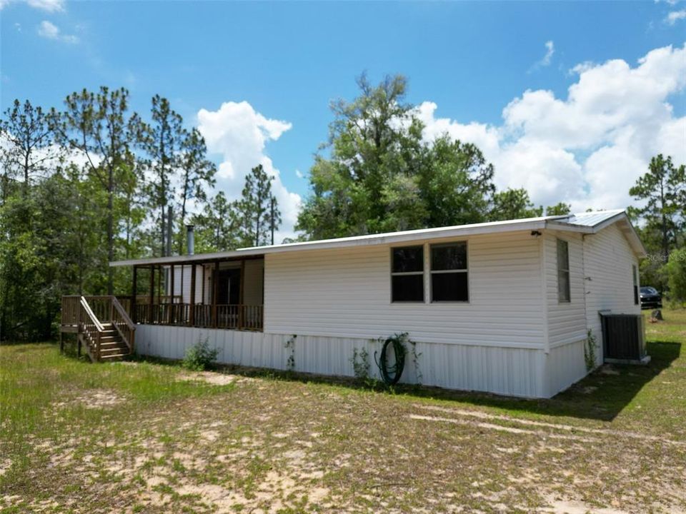 For Sale: $229,000 (4 beds, 2 baths, 1672 Square Feet)