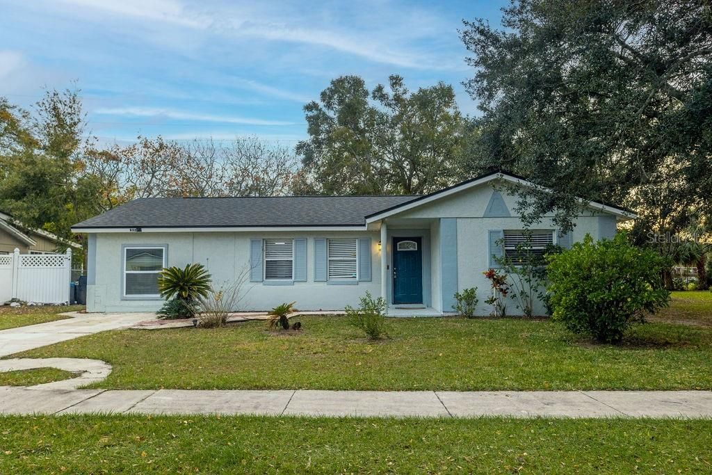 Recently Sold: $389,000 (3 beds, 2 baths, 1520 Square Feet)