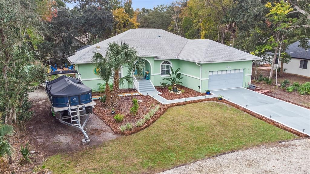 Recently Sold: $369,900 (3 beds, 2 baths, 1757 Square Feet)