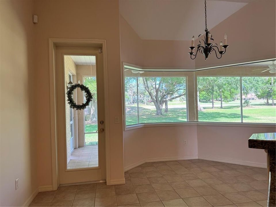 Eating area in Kitchen