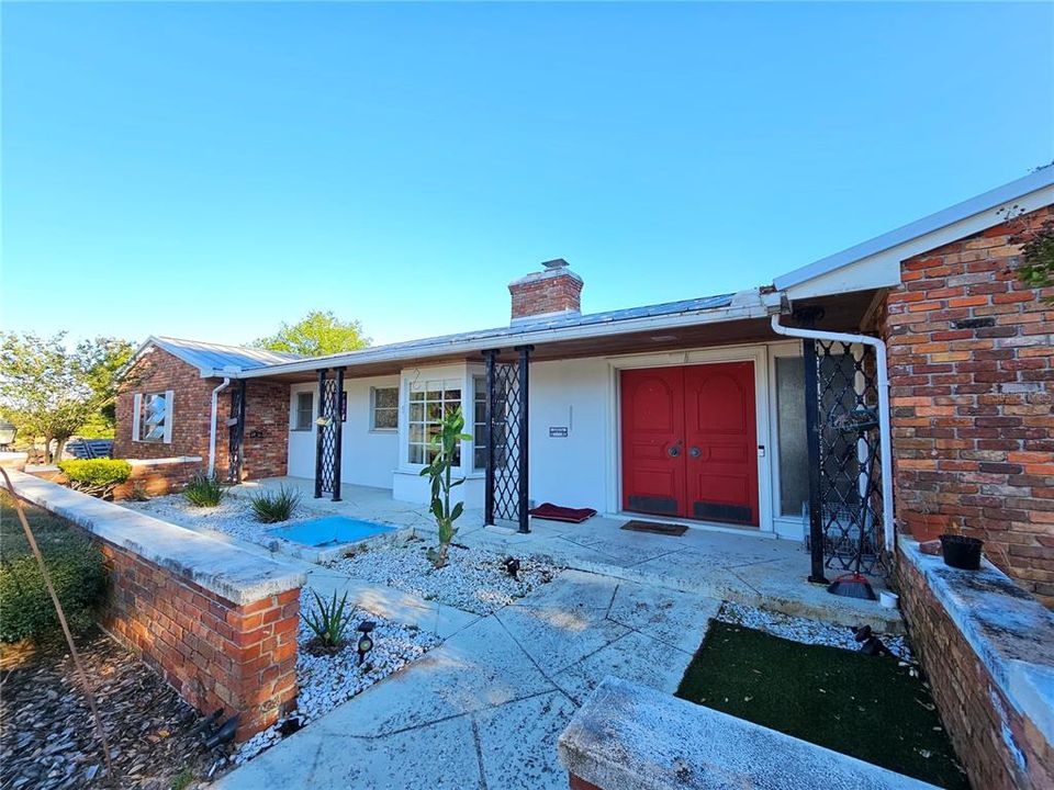 Recently Sold: $450,000 (3 beds, 3 baths, 2508 Square Feet)
