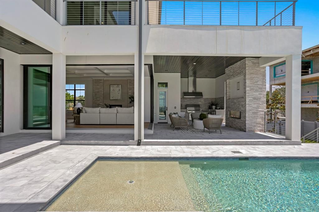 En Venta: $4,495,000 (5 camas, 6 baños, 5495 Pies cuadrados)