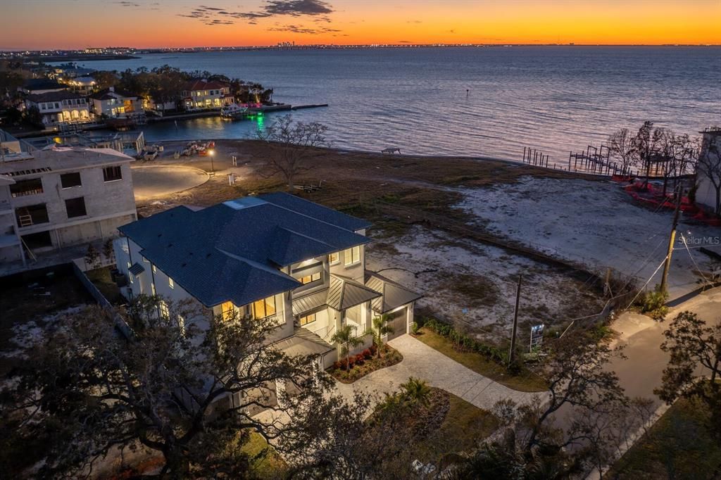 En Venta: $4,495,000 (5 camas, 6 baños, 5495 Pies cuadrados)