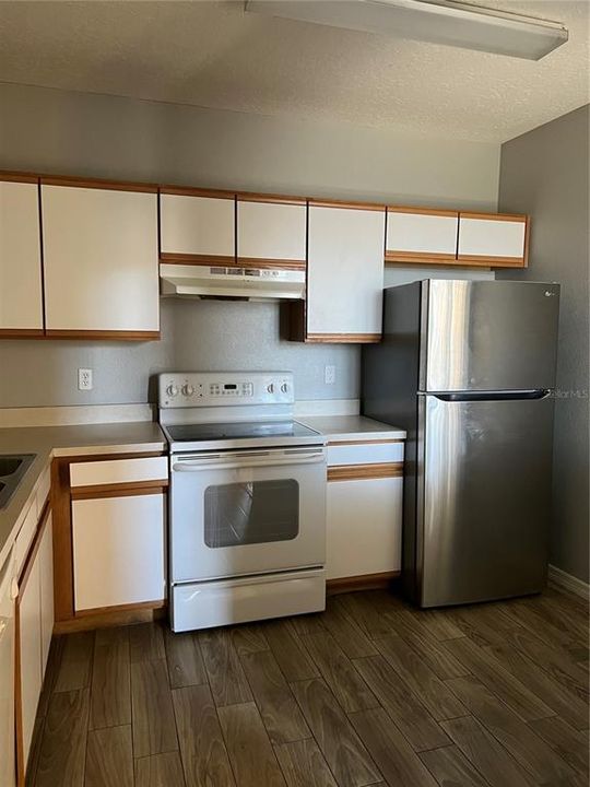 Recently Rented: $2,658 (3 beds, 2 baths, 1151 Square Feet)