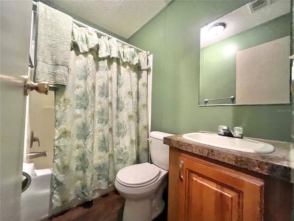 For Sale: $188,100 (3 beds, 2 baths, 1130 Square Feet)