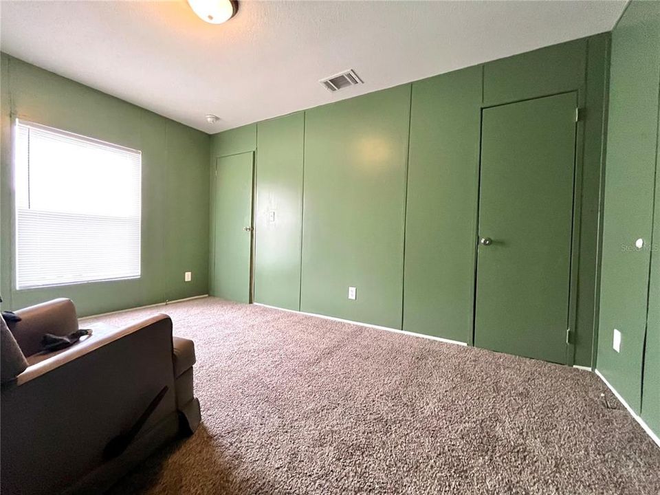 For Sale: $188,000 (3 beds, 2 baths, 1130 Square Feet)