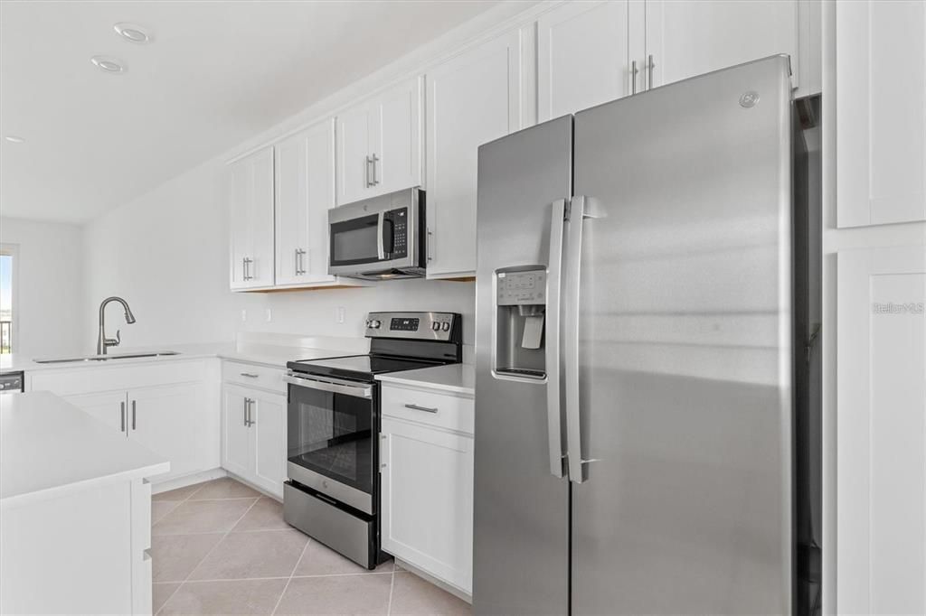 Recently Rented: $2,000 (2 beds, 2 baths, 1120 Square Feet)