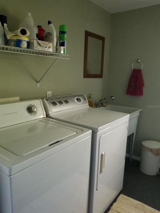 For Rent: $2,000 (2 beds, 2 baths, 772 Square Feet)
