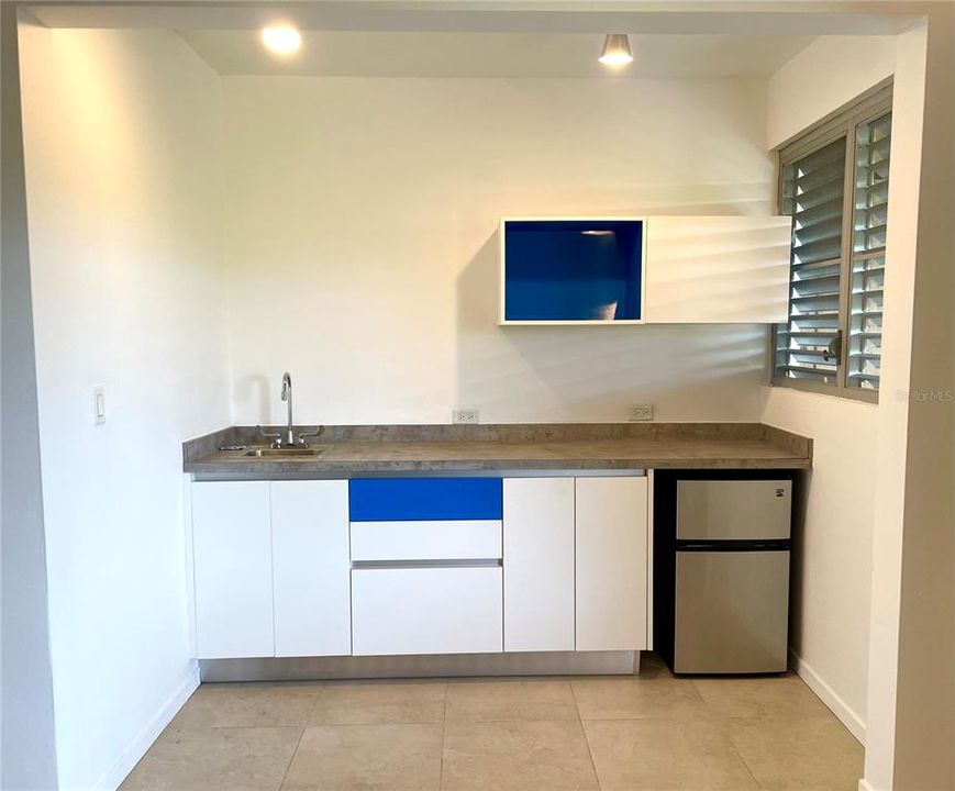 For Sale: $1,750,000 (4 beds, 4 baths, 3430 Square Feet)