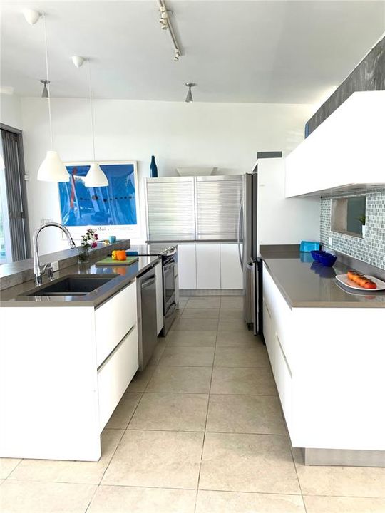 For Sale: $1,750,000 (4 beds, 4 baths, 3430 Square Feet)