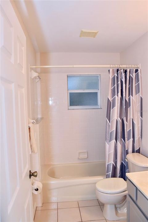 For Sale: $350,000 (2 beds, 2 baths, 1416 Square Feet)