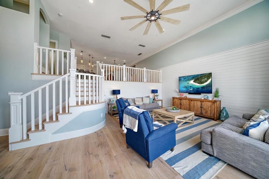 Recently Sold: $1,998,000 (3 beds, 2 baths, 2530 Square Feet)
