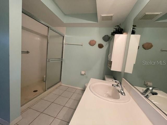 Activo con contrato: $200,000 (2 camas, 2 baños, 1261 Pies cuadrados)